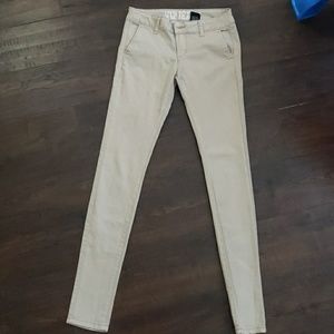 Skinny pants